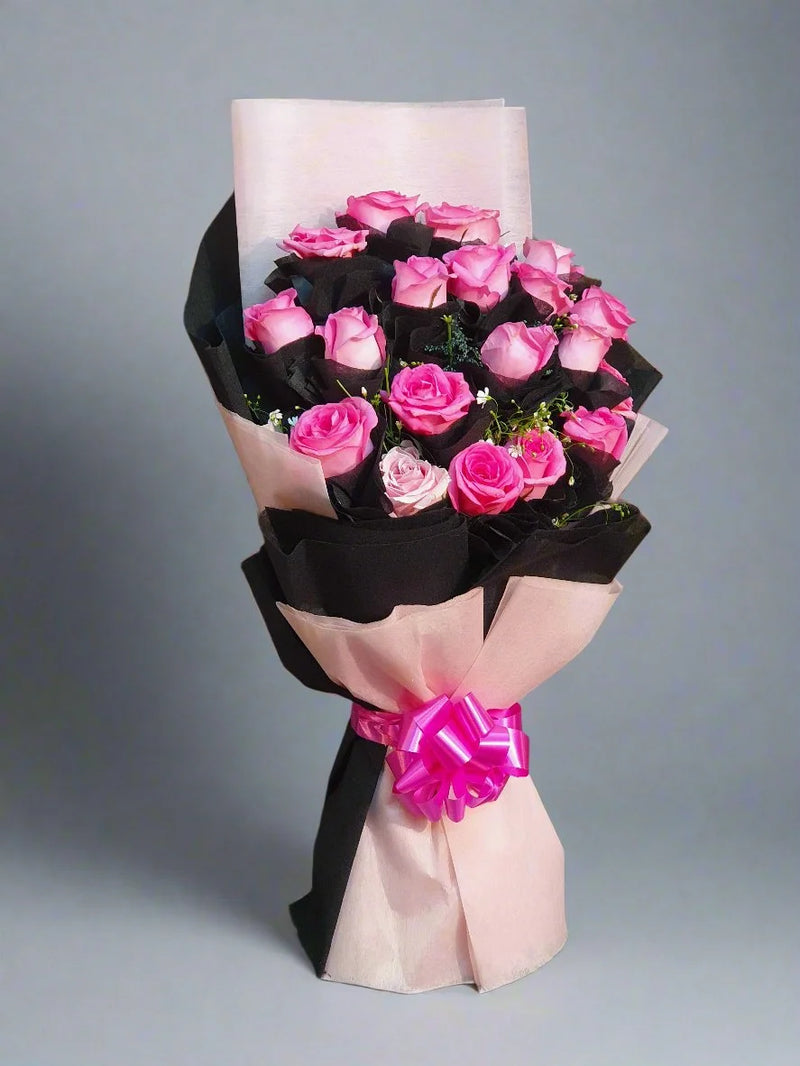 Charming Pink Roses Bouquet